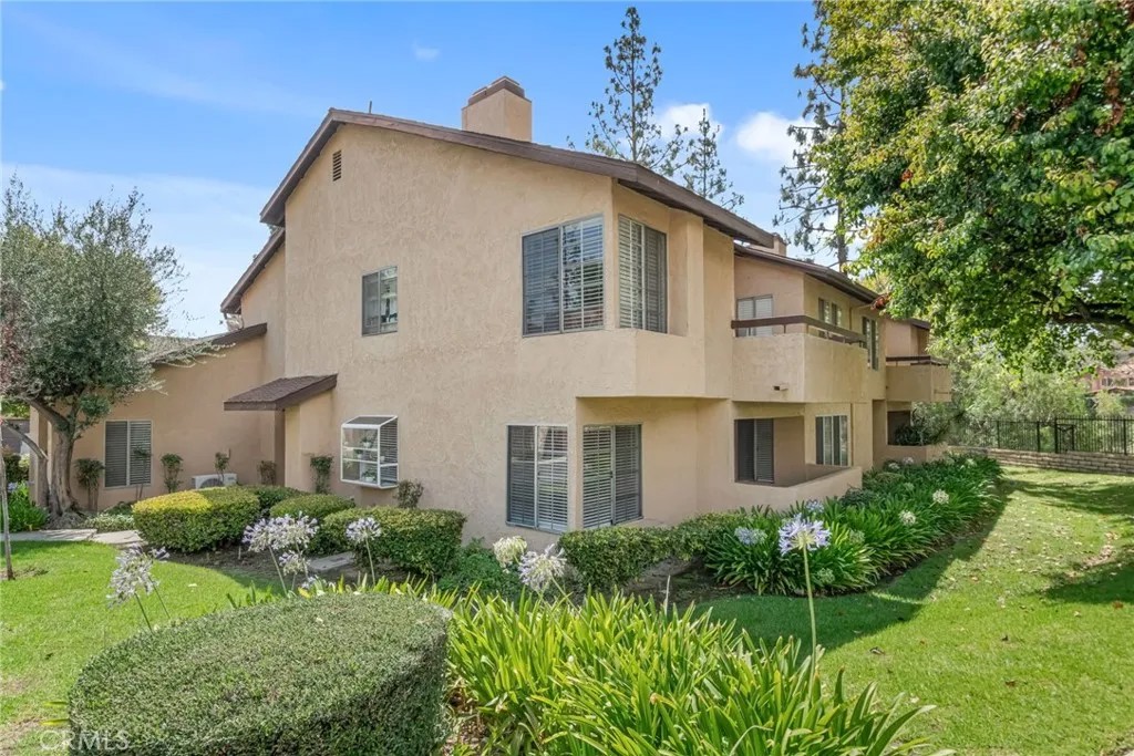 2610 Paseo Olivas