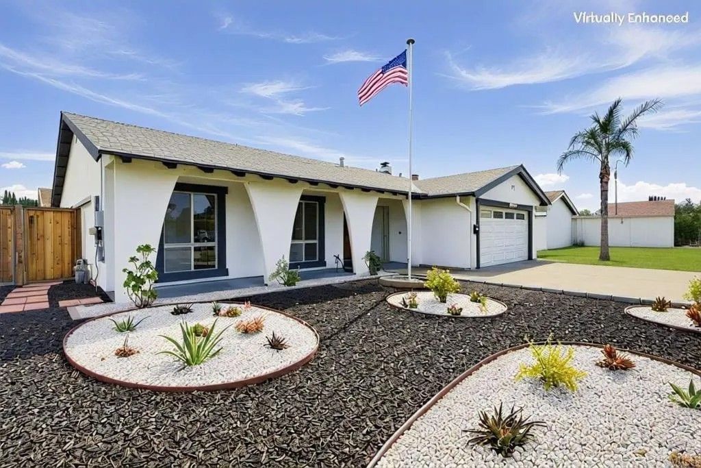 Photo of 1711 Oak Hill Dr, Escondido, CA 92027 (MLS # NDP2510822)