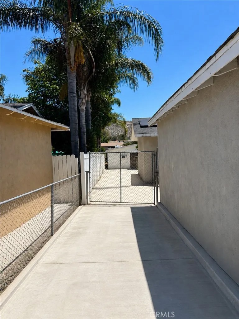 2359 Temescal