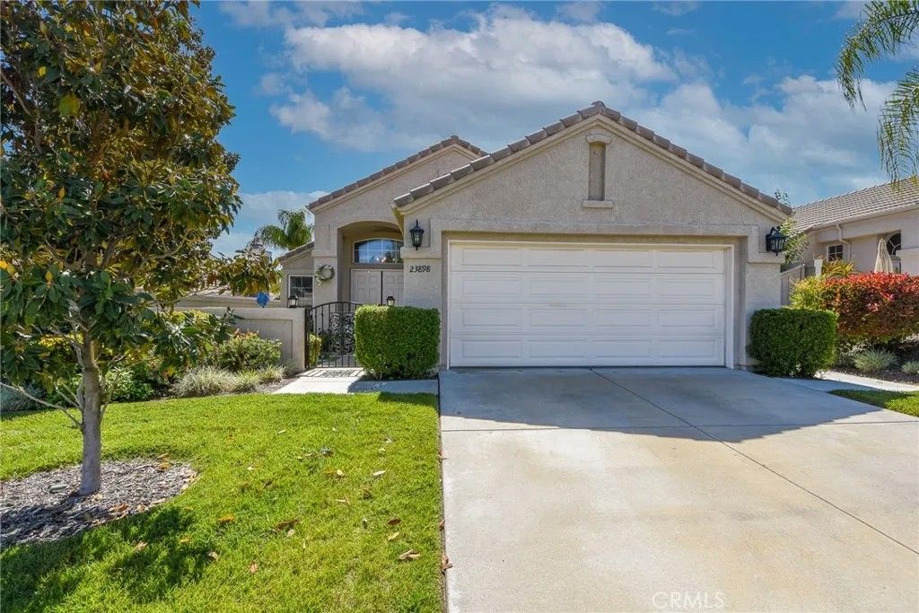 Photo of 23898 Via Pamilla, Murrieta, CA 92562 (MLS # OC25078856)