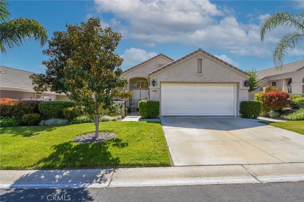 Photo of 23898 Via Pamilla, Murrieta, CA 92562 (MLS # OC25078856)