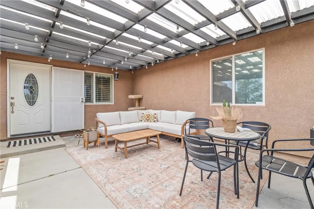 7010 W Ave A 4, Lancaster