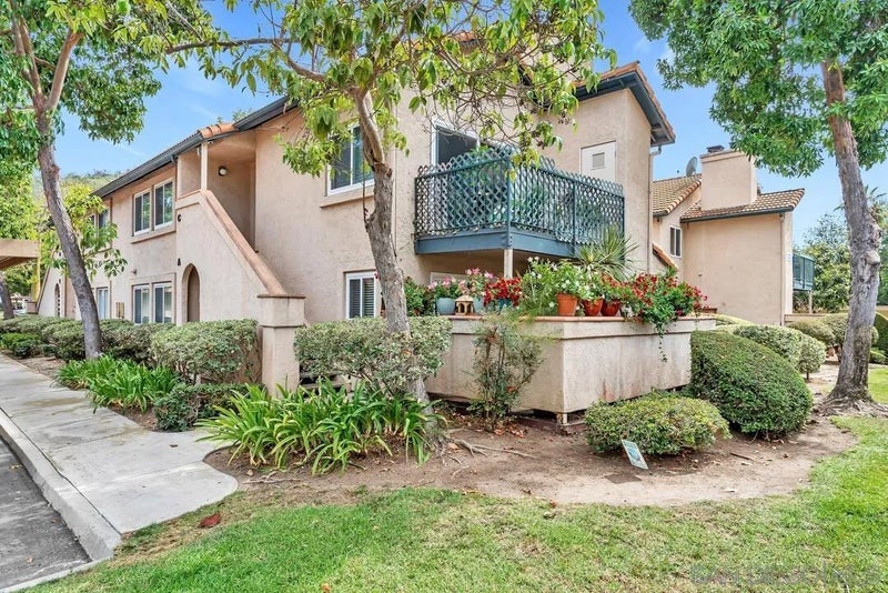 11235 Avenida De Los Lobos C