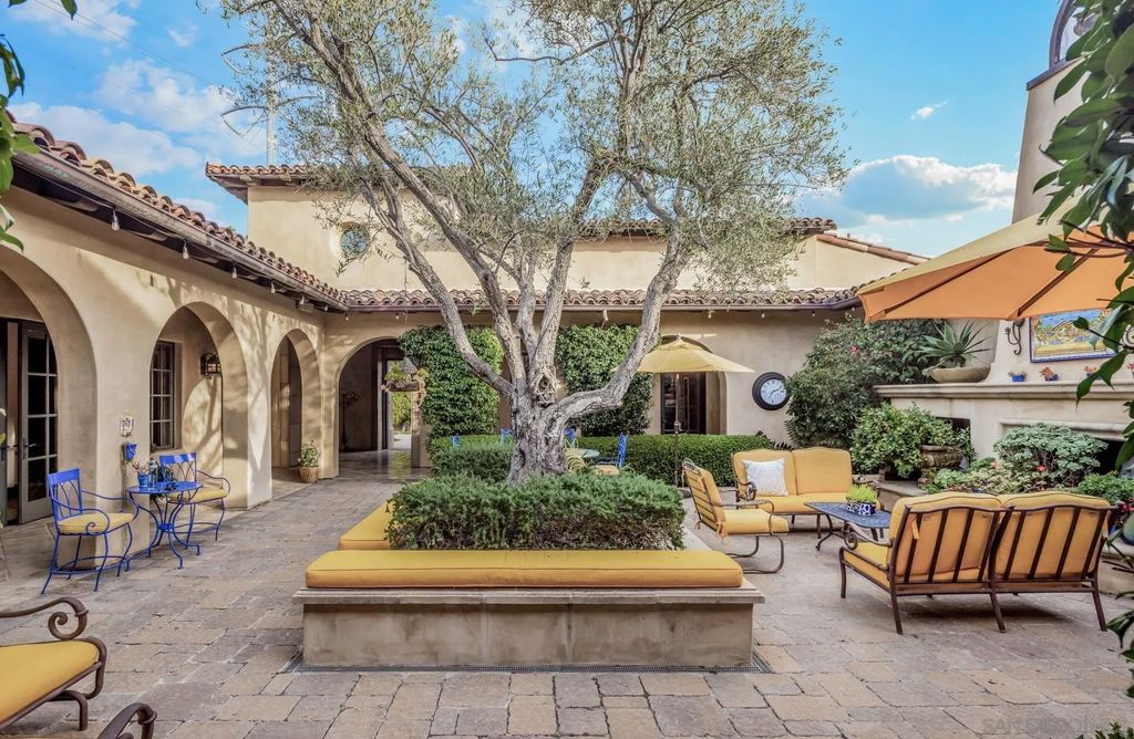 Photo of 18669 Via Catania, Rancho Santa Fe, CA 92091 (MLS # 260006423)
