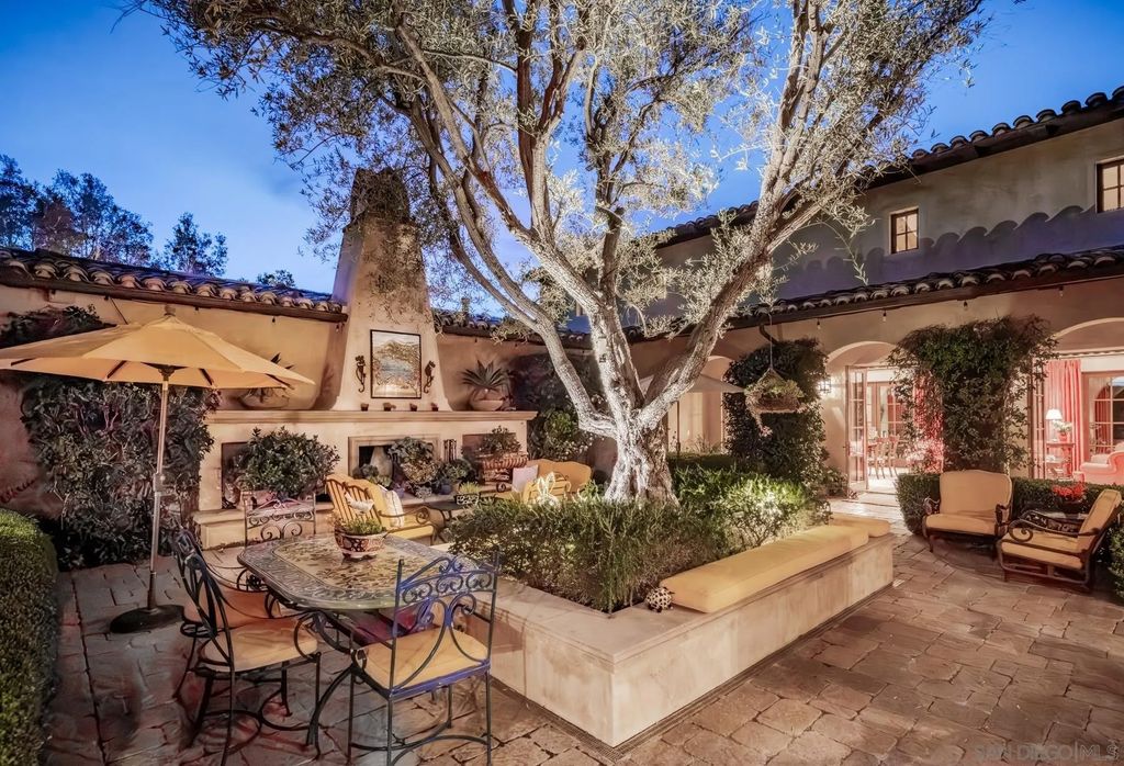 Photo of 18669 Via Catania, Rancho Santa Fe, CA 92091 (MLS # 260006423)