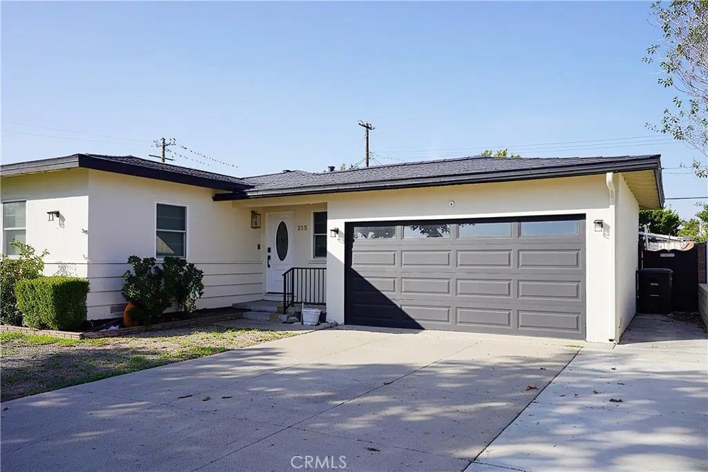 Photo of 315 E Oakmont Ave, Orange, CA 92867 (MLS # WS26005595)