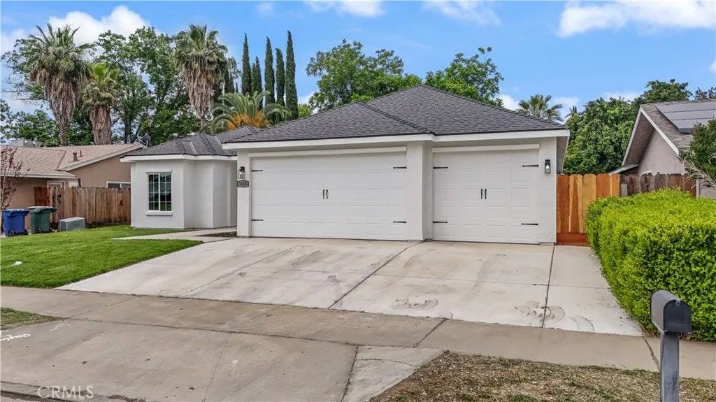 Photo of 3519 Cordova Avenue, Merced, CA 95340 (MLS # MC26070792)