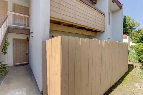 Photo of 2521 W Sunflower Ave #H2, Santa Ana, CA 92704 (MLS # PW25259973)