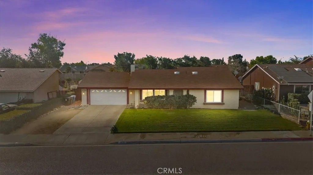 Photo of 14219 Luna Rd, Victorville, CA 92392 (MLS # TR25252370)