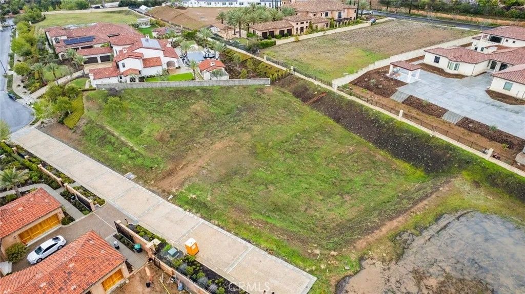 Photo of 1252 Via Venezia Cir, Corona, CA 92881 (MLS # CV25060856)