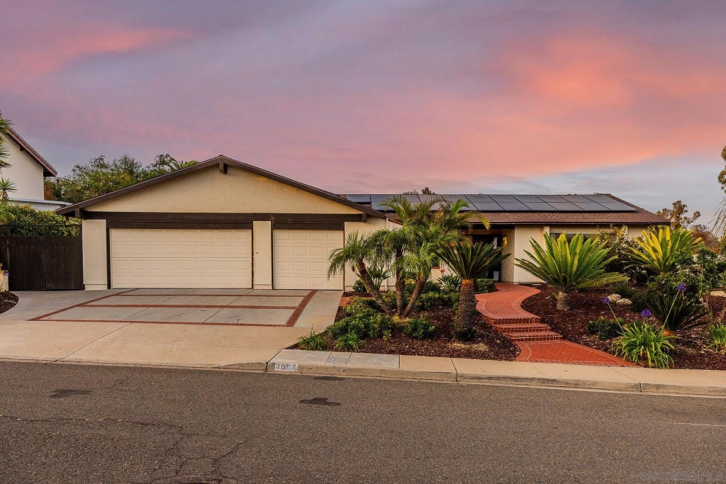 Photo of 1007 Passiflora Ave, Encinitas, CA 92024 (MLS # 260017891)