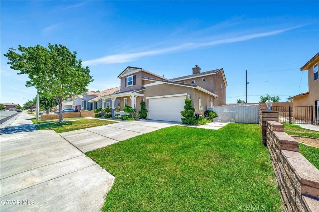 Photo of 2252 Cypress St, Lancaster, CA 93535 (MLS # SR25251145)