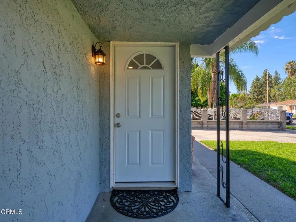 Photo of 2224 Broderick Avenue, Duarte, CA 91010 (MLS # P1-26168)