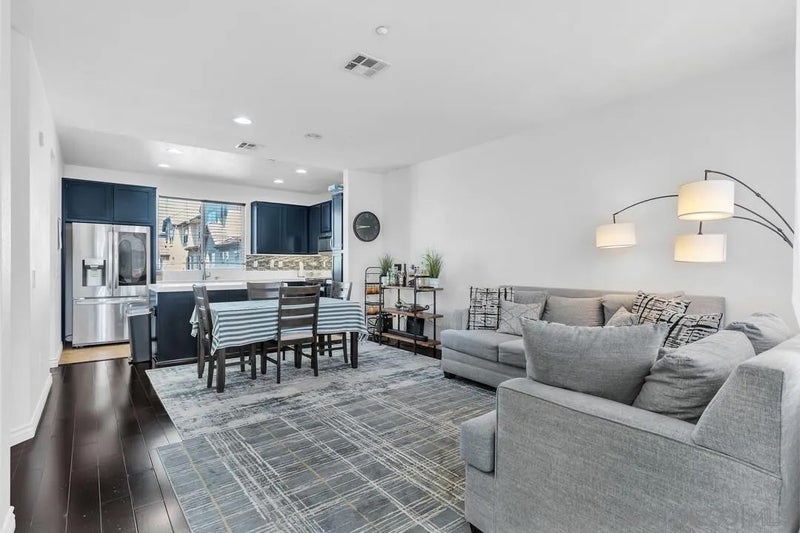2724 Slippery Elm