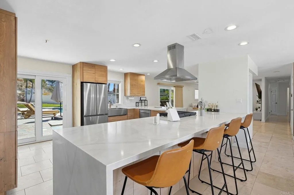 305 Camino Del Cerro Grande