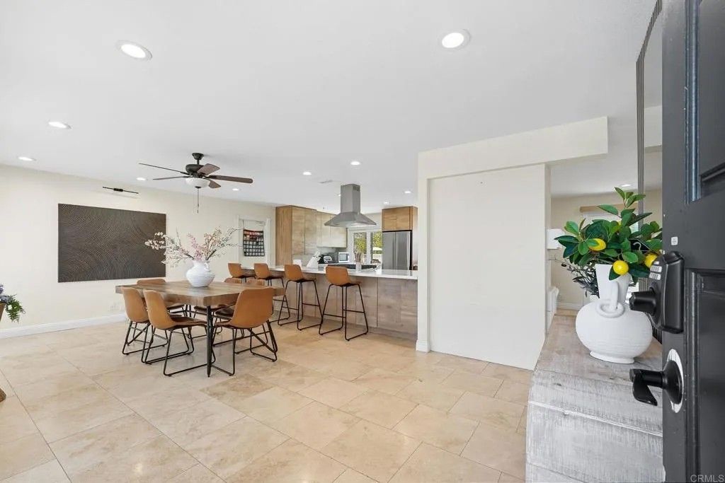 Photo of 305 Camino Del Cerro Grande, Bonita, CA 91902 (MLS # PTP2508501)