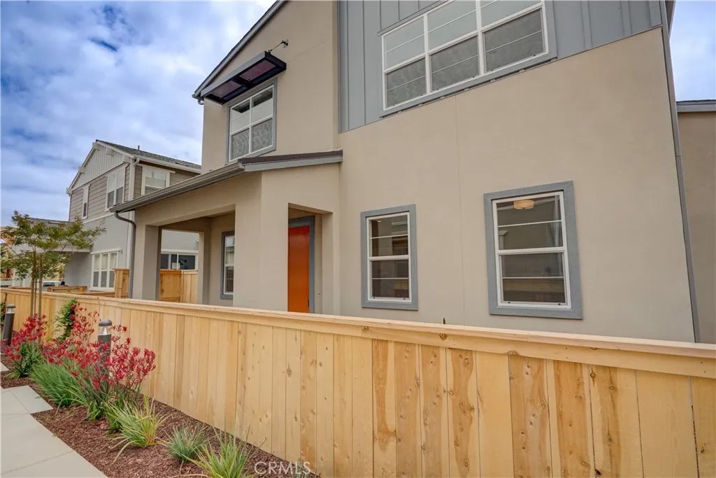 250 Memphis Belle Way