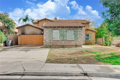 307 Monument Parkway Perris CA 92570