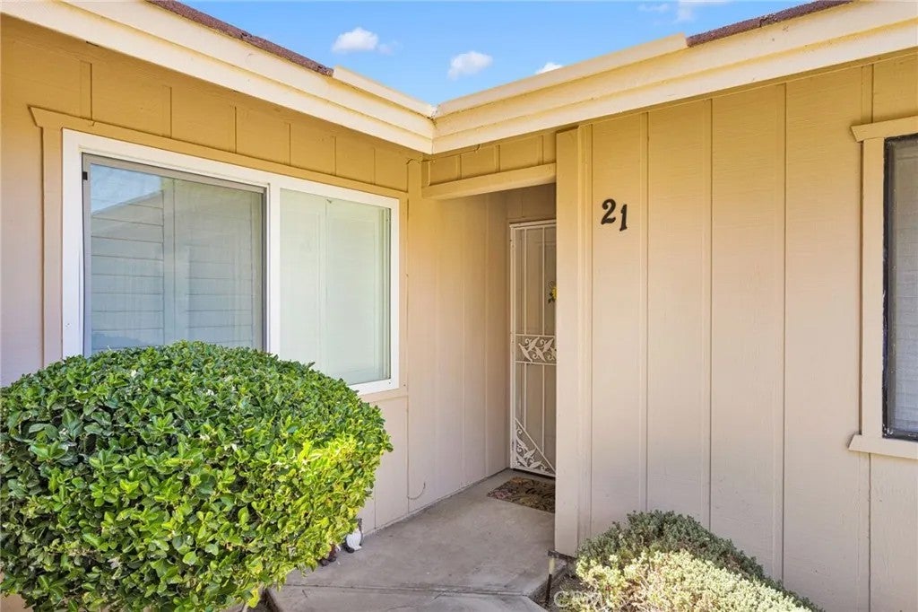27535 Lakeview 21