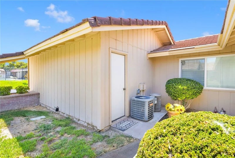 27535 Lakeview 21