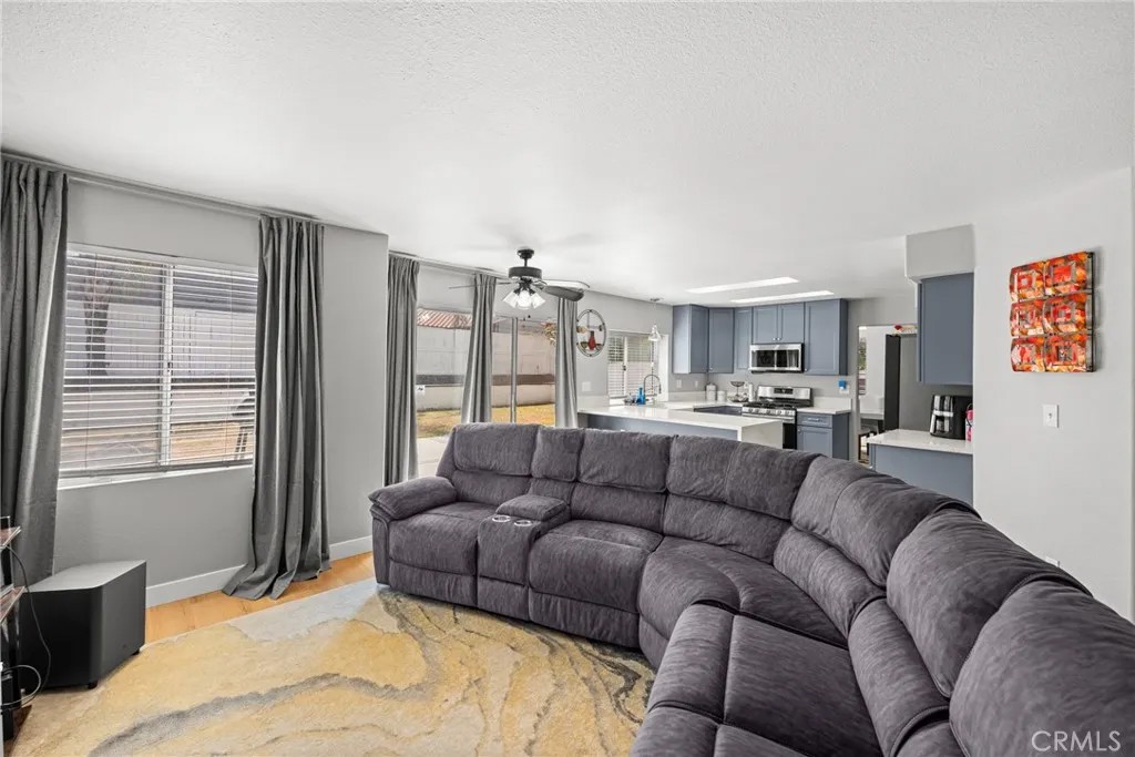 1538 Rexford