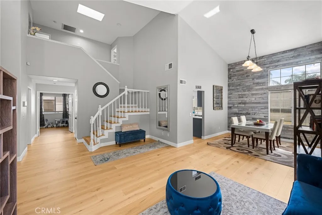 1538 Rexford