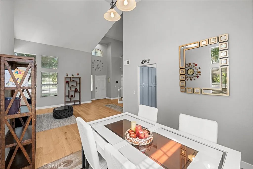1538 Rexford