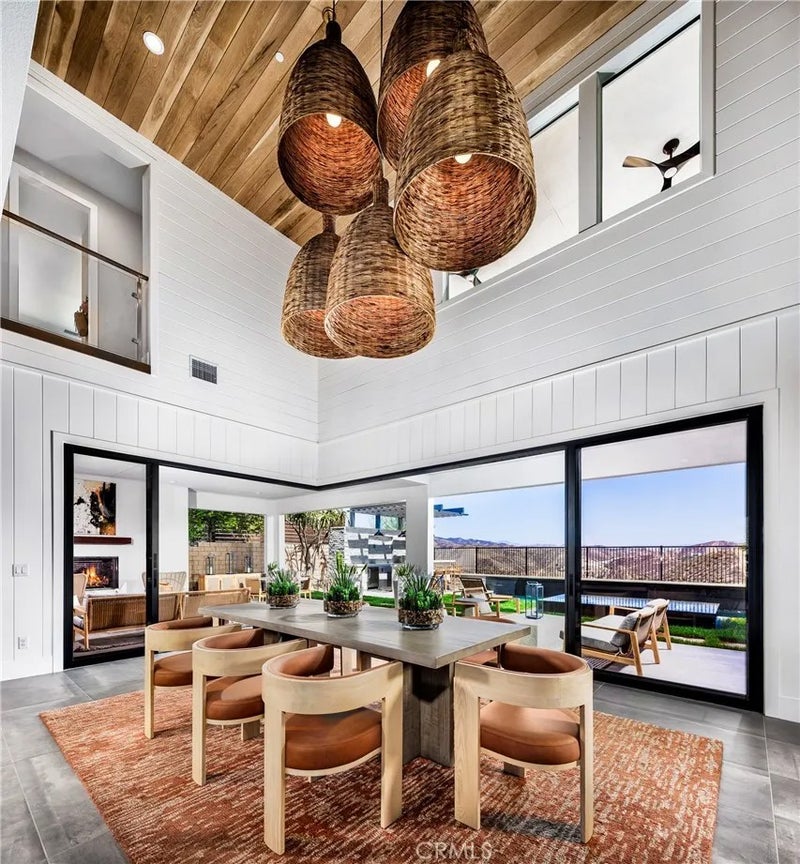 24180 N Camino Cascada