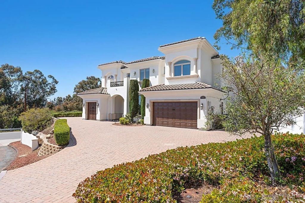 Photo of 3745 Vista Pointe, Bonita, CA 91902 (MLS # 260003984)