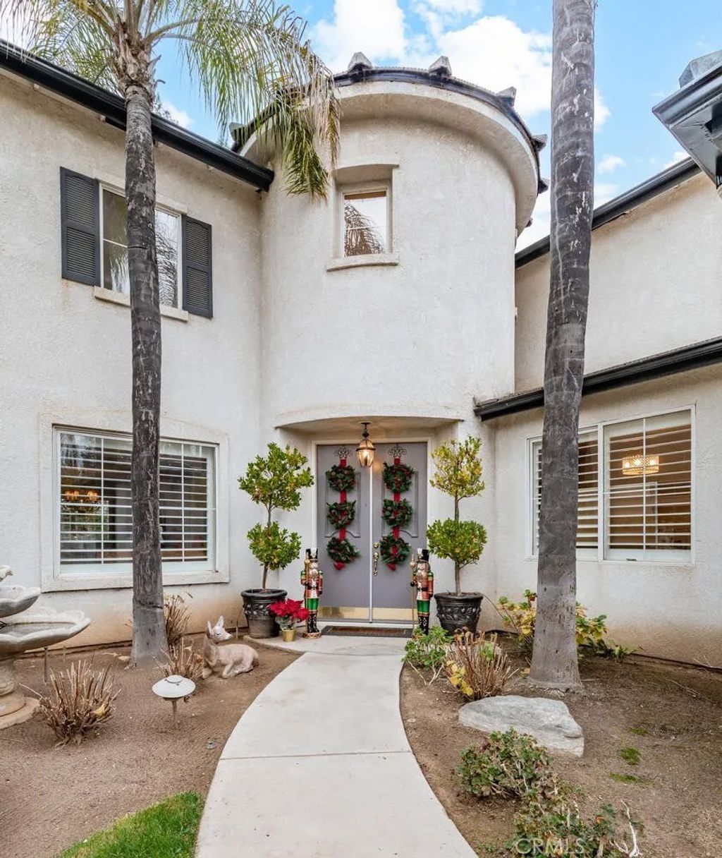 Photo of 2170 W Beechwood Avenue, Fresno, CA 93711 (MLS # FR26001216)