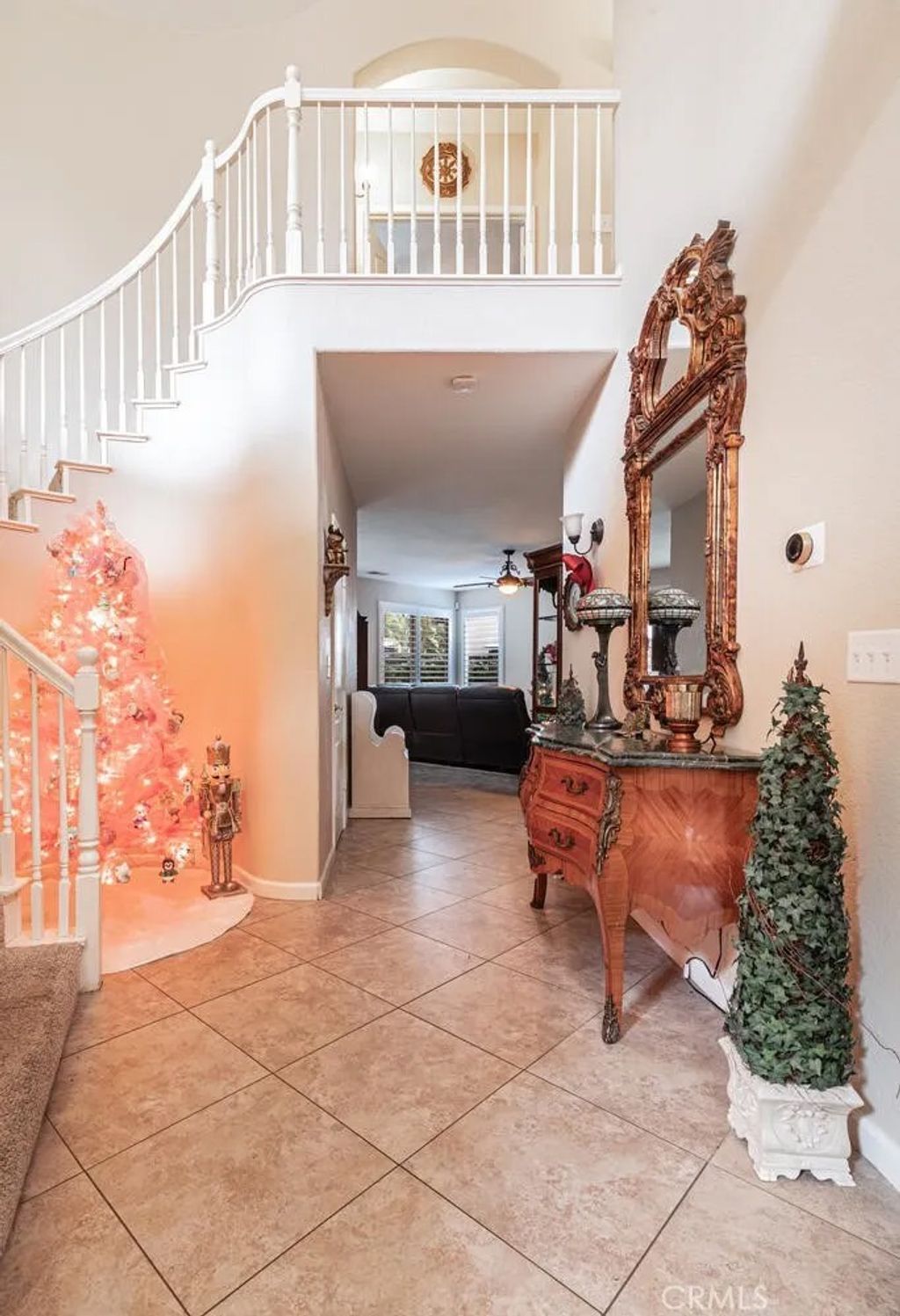 Photo of 2170 W Beechwood Avenue, Fresno, CA 93711 (MLS # FR26001216)