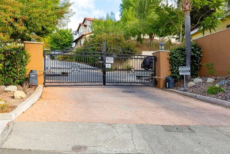 23811 Bella Vista Dr