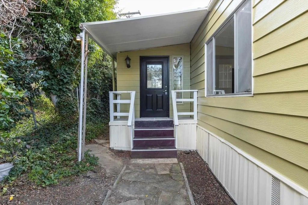 Photo of 718 Sycamore Ave #193, Vista, CA 92083 (MLS # NDP2511318)