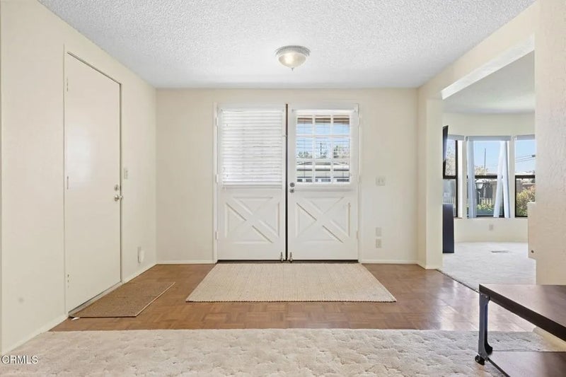 975 W Telegraph Road 52