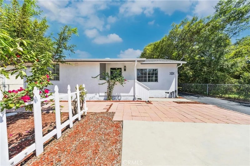 2508 Woodruff Way
