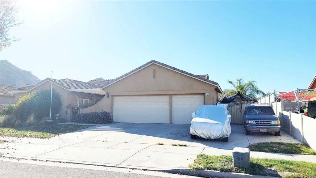 Photo of 1245 Spicestone Dr, Hemet, CA 92545 (MLS # IV25274936)
