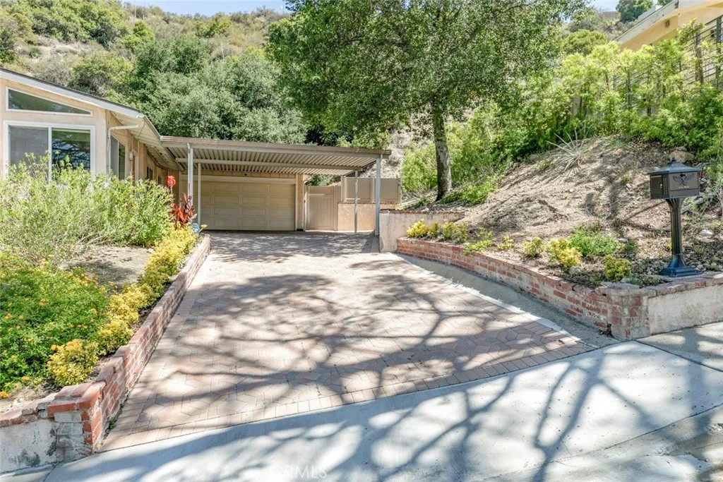 10919 Terecita Road