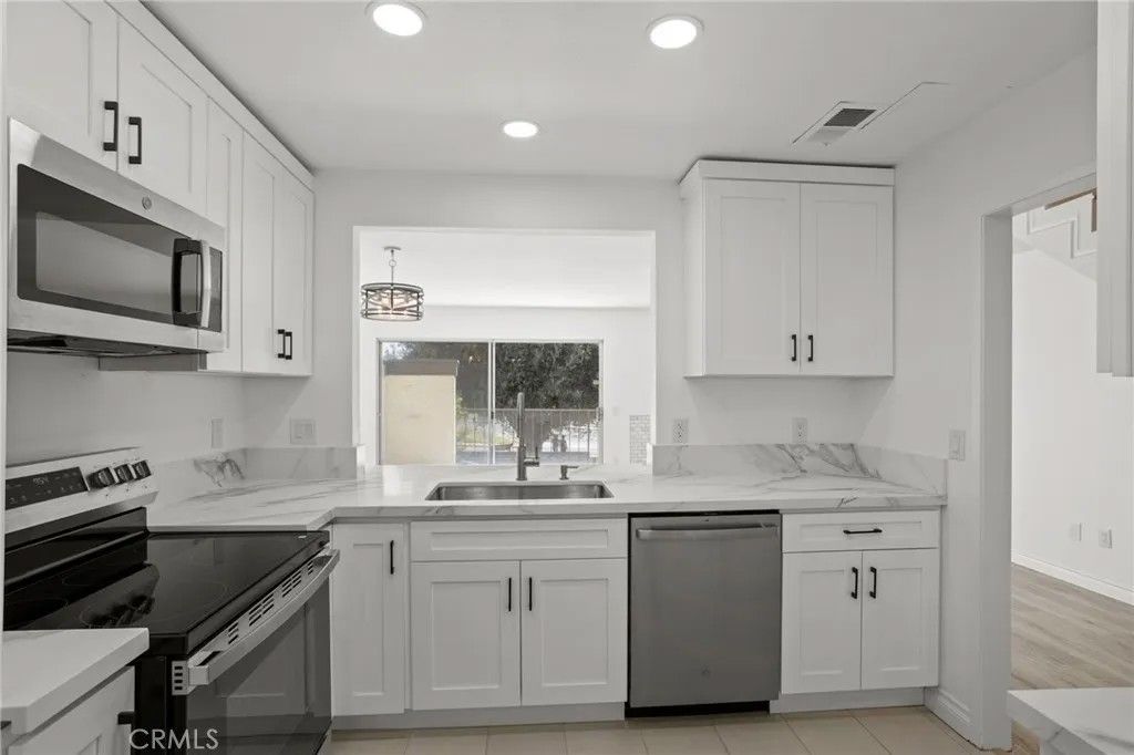 Photo of 4719 Knickerbocker Ln, Riverside, CA 92501 (MLS # OC26071145)