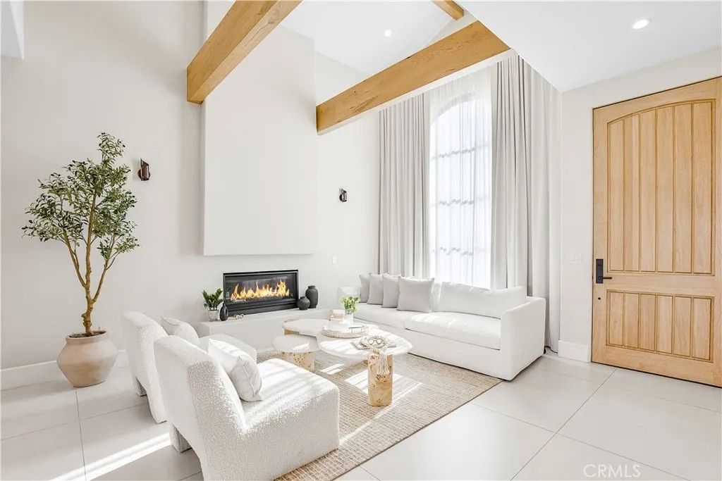 Photo of 4324 Camellia, Studio City, CA 91604 (MLS # SR26009216)