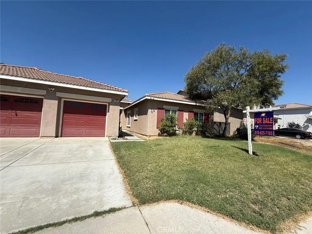 Photo of 206 Garcia Drive, San Jacinto, CA 92582 (MLS # GD25187316)