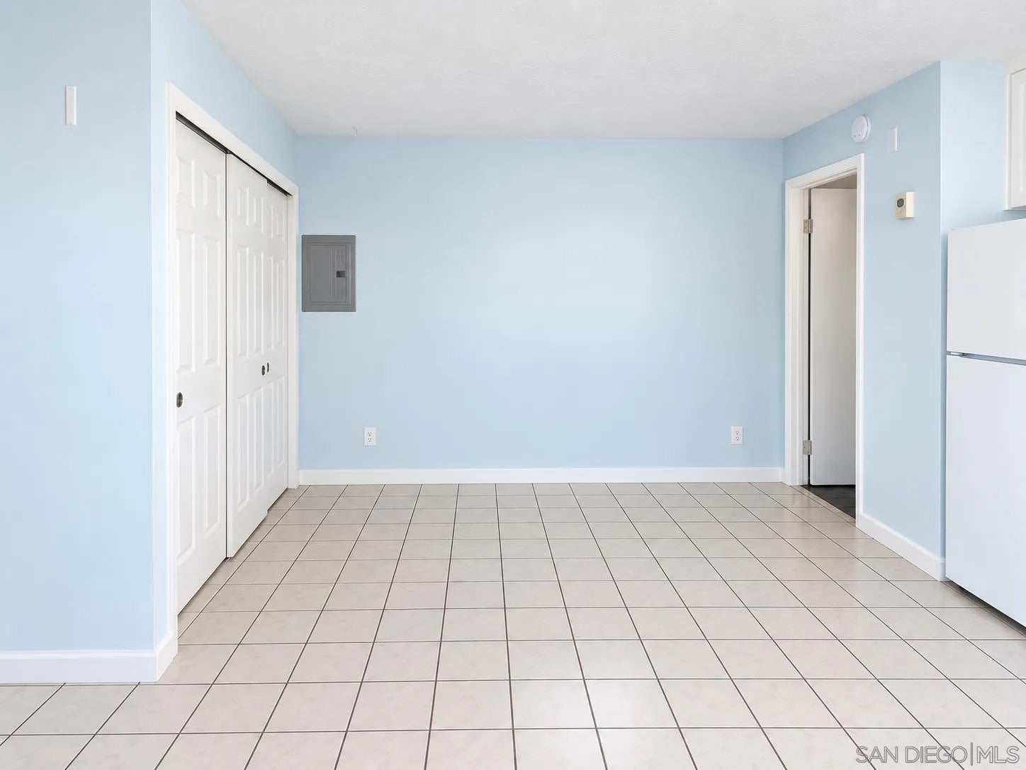 848 Isthmus Court