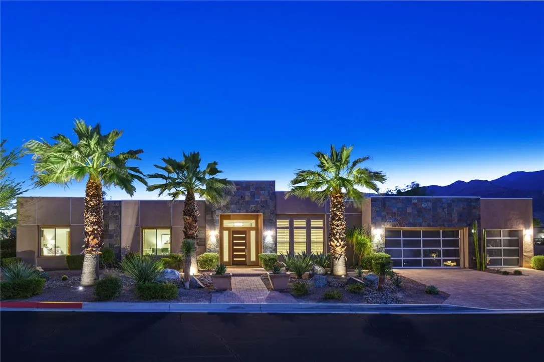 575 Bella Cara Way