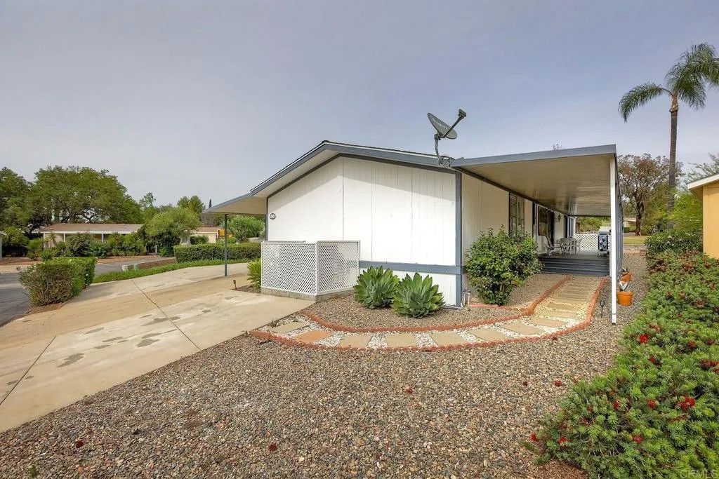 Photo of 18218 Paradise Mountain Rd Spc 16 Rd #Lot 16, Valley Center, CA 92082 (MLS # NDP2603106)