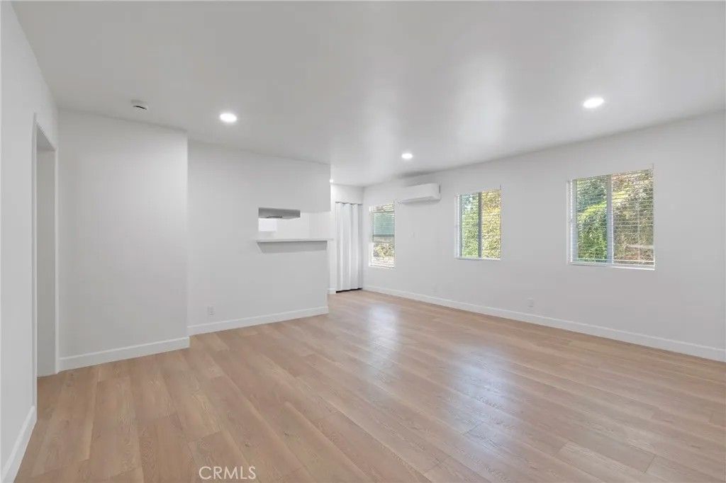 Photo of 748 Newport Avenue #4, Long Beach, CA 90804 (MLS # PW26006590)