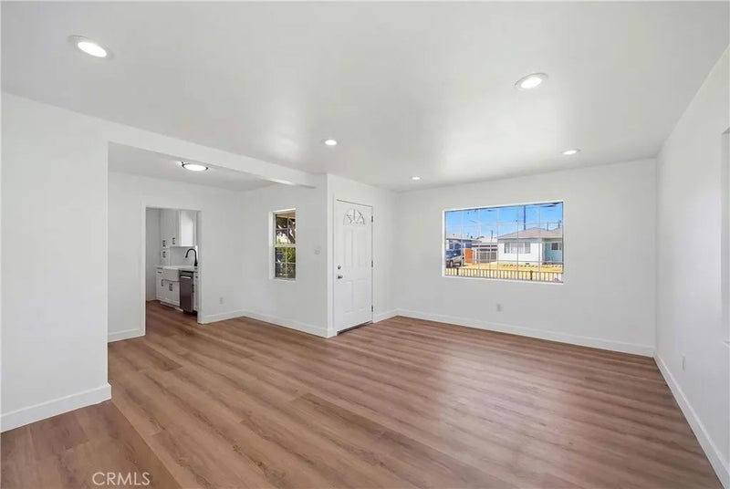 2114 N Bahama Avenue