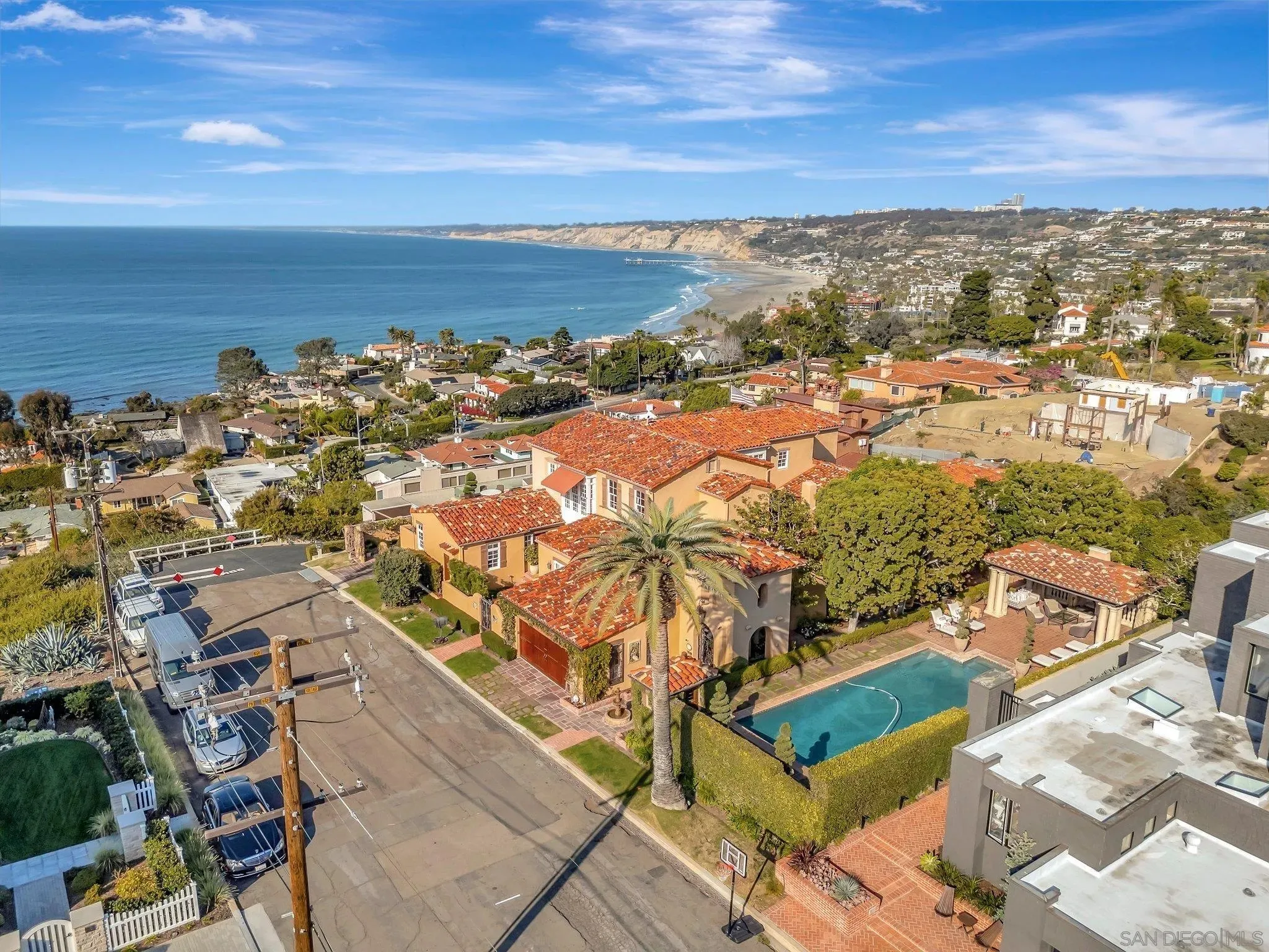 La Jolla, California 92037, United States, 6 Bedrooms Bedrooms, ,7 BathroomsBathrooms,Residential,Active,11003