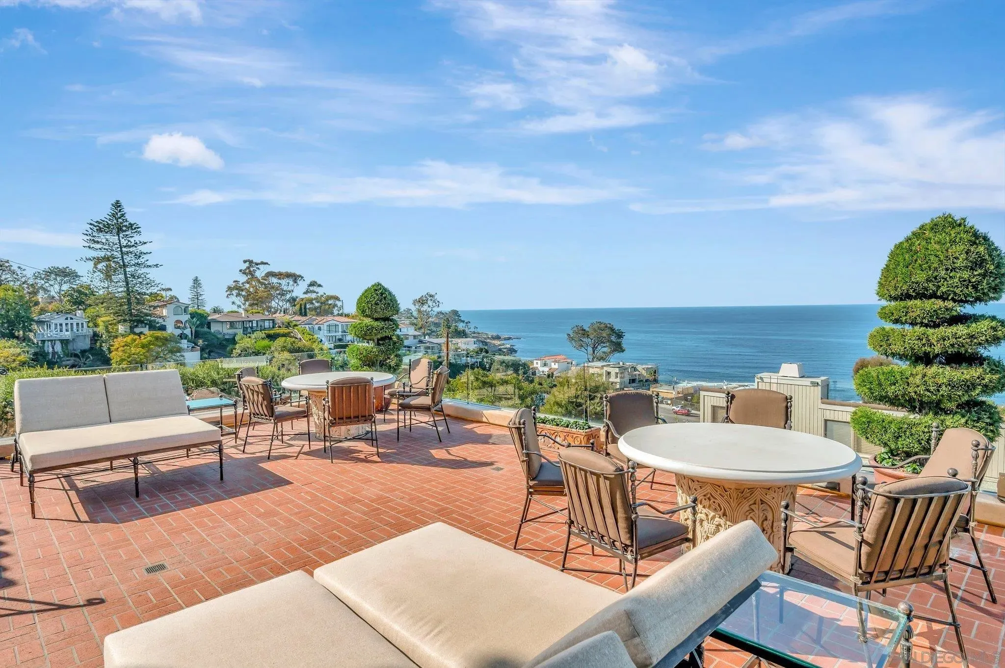 La Jolla, California 92037, United States, 6 Bedrooms Bedrooms, ,7 BathroomsBathrooms,Residential,Active,11003