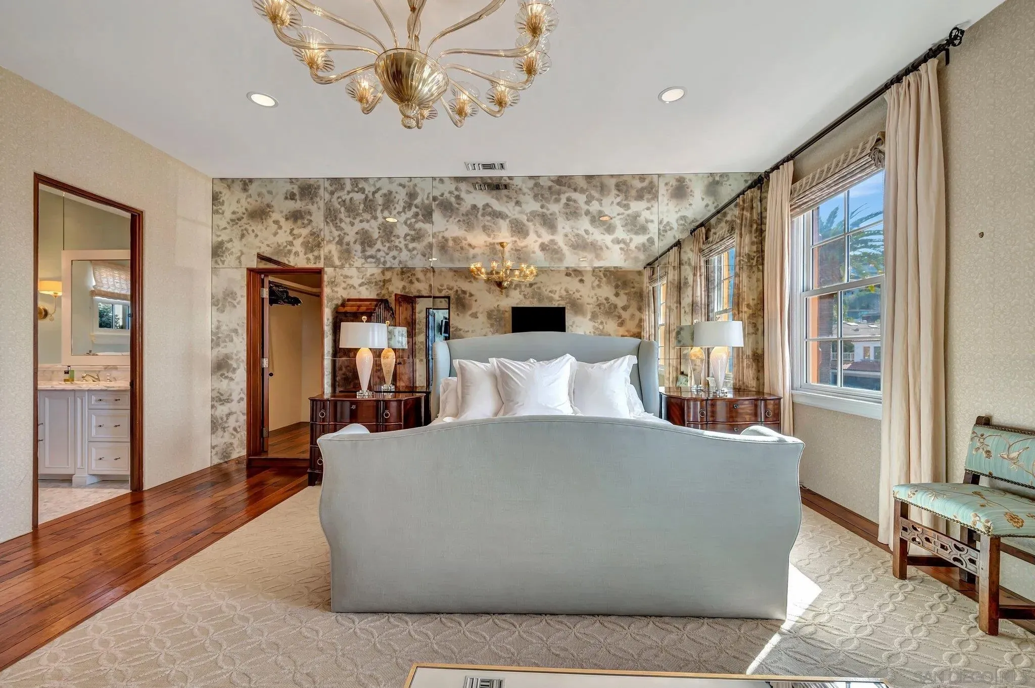 La Jolla, California 92037, United States, 6 Bedrooms Bedrooms, ,7 BathroomsBathrooms,Residential,Active,11003