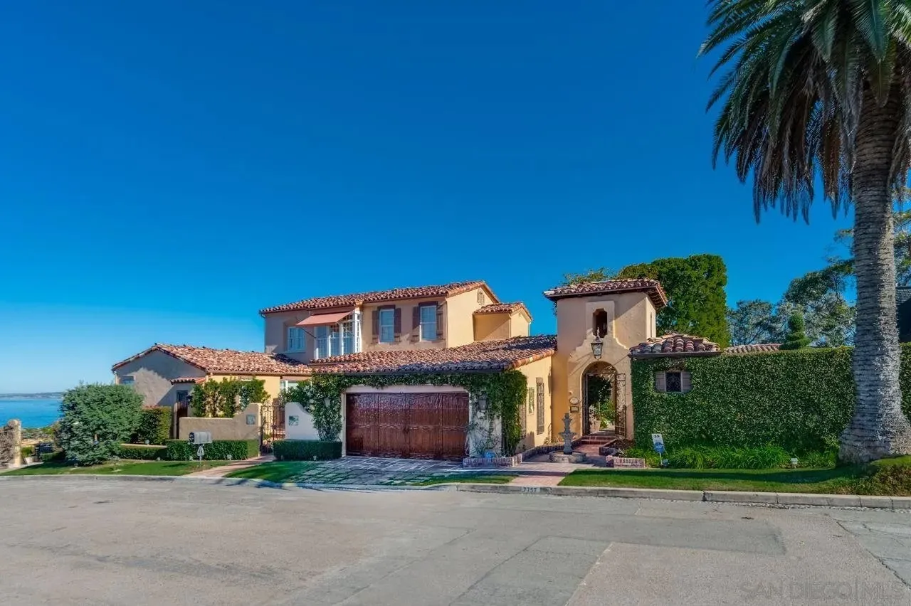 La Jolla, California 92037, United States, 6 Bedrooms Bedrooms, ,7 BathroomsBathrooms,Residential,Active,11003