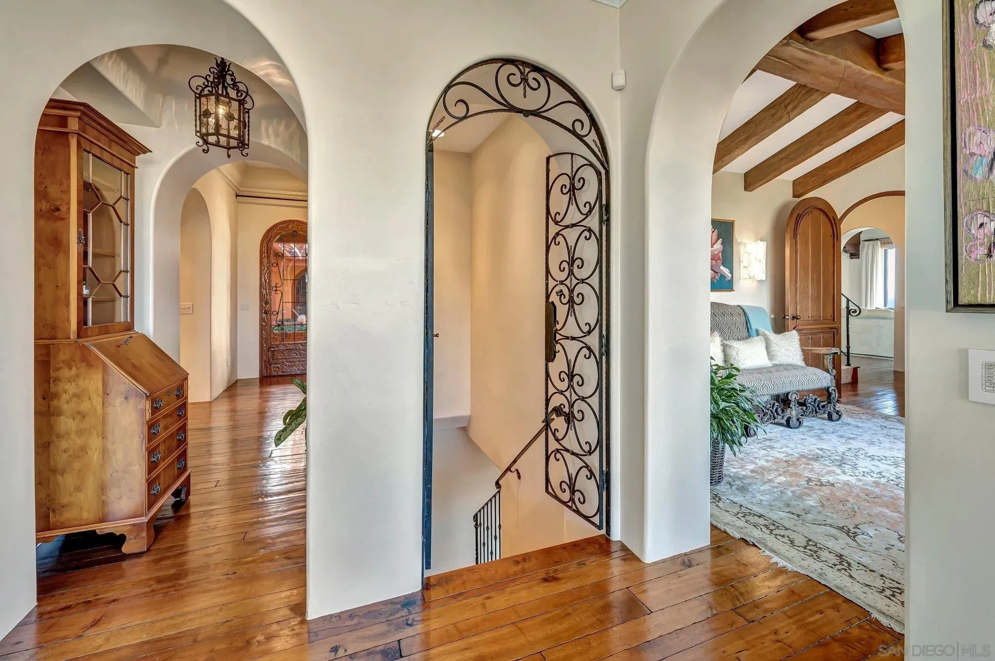 La Jolla, California 92037, United States, 6 Bedrooms Bedrooms, ,7 BathroomsBathrooms,Residential,Active,11003